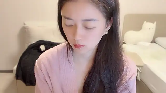 A-xena online show from October 24, 2:41 am