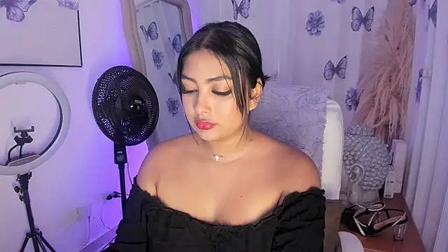 NatashaBrown12 online show from May 26, 9:55 pm