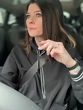 Snapshot of LadyLena1 chatting on March 14, 4:19 pm LadyLena1 online show from March 14, 4:19 pm
