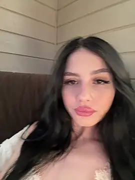 Snapshot of SofiaLaLight chatting on February 5, 1:27 pm SofiaLaLight online show from February 5, 1:27 pm