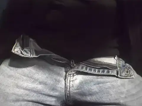 Snapshot of Pol8822 chatting on January 15, 11:21 am Pol8822 online show from January 15, 11:21 am