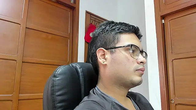Snapshot of willy_colombia chatting on January 23, 7:29 pm willy colombia online show from January 23, 7:29 pm
