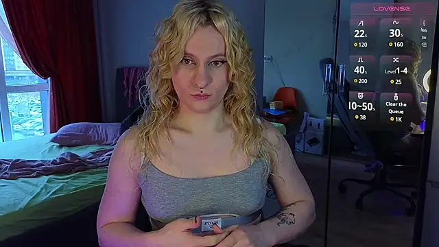 Snapshot of Lori_Myaf chatting on March 18, 2:04 pm Lori Myaf online show from March 18, 2:04 pm