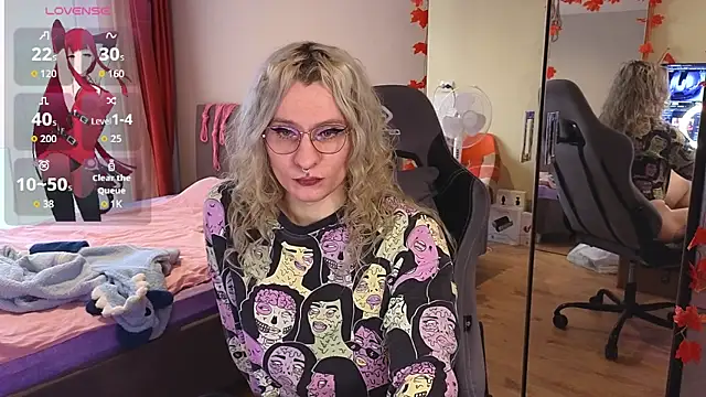 Snapshot of Lori_Myaf chatting on September 24, 2:42 pm Lori Myaf online show from September 24, 2:42 pm