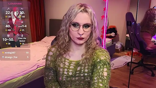 Snapshot of Lori_Myaf chatting on December 3, 2:26 pm Lori Myaf online show from December 3, 2:26 pm