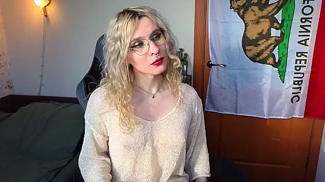 Snapshot of Lori_Myaf chatting on February 5, 11:37 am Lori Myaf online show from February 5, 11:37 am