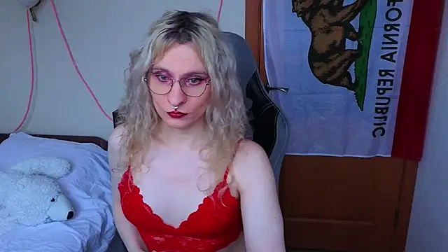 Snapshot of Lori_Myaf chatting on March 3, 2:56 pm Lori Myaf online show from March 3, 2:56 pm