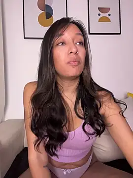 DianaHopson online show from February 11, 11:48 am