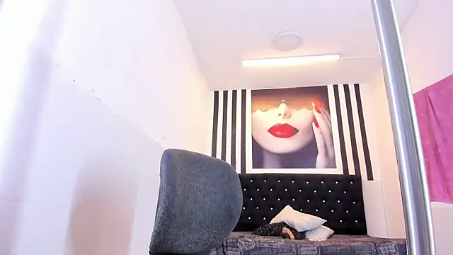 Shanelle   online show from September 16, 1:12 pm