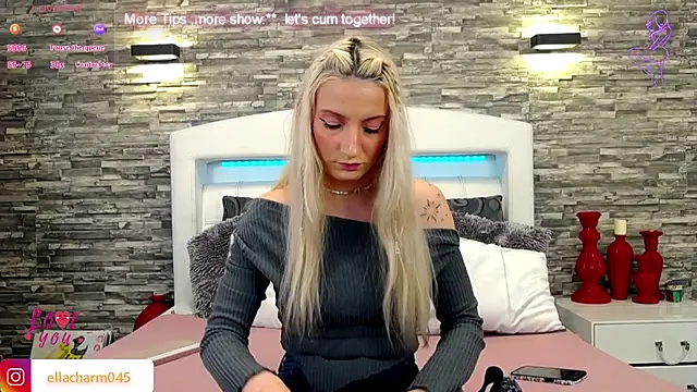 Snapshot of Ella_Charm chatting on February 18, 8:58 pm Ella Charm online show from February 18, 8:58 pm