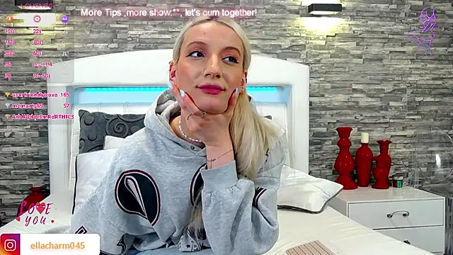 Snapshot of Ella_Charm chatting on February 20, 8:03 pm Ella Charm online show from February 20, 8:03 pm