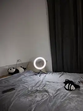 Snapshot of Ella_Charm chatting on October 12, 4:17 pm Ella Charm online show from October 12, 4:17 pm