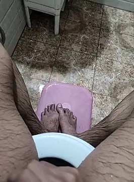 Snapshot of surfer_fun29 chatting on December 5, 7:49 am surfer fun29 online show from December 5, 7:49 am