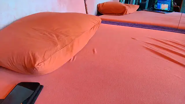 ROXYNL online show from September 21, 11:01 am