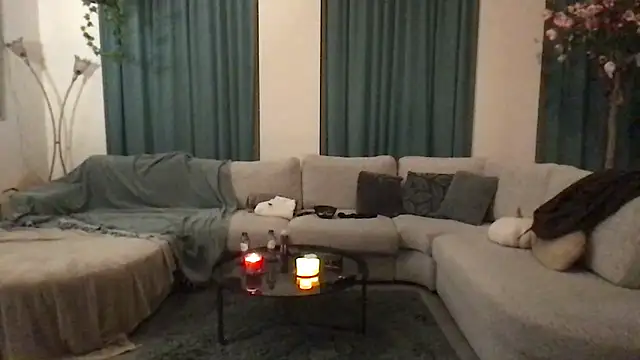 ROXYNL online show from January 15, 6:00 pm