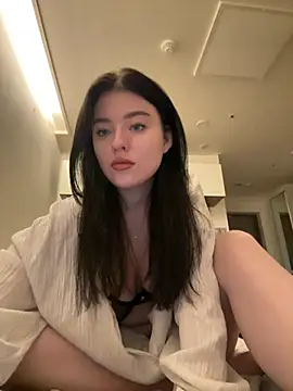 Angela Fosterr online show from April 9, 6:13 pm