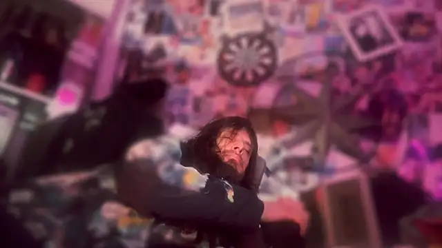 Snapshot of DownstairsSky chatting on February 9, 10:41 am DownstairsSky online show from February 9, 10:41 am