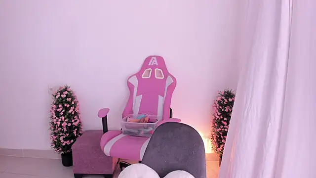 Snapshot of keissy_rincon_ chatting on November 14, 11:02 pm keissy rincon online show from November 14, 11:02 pm