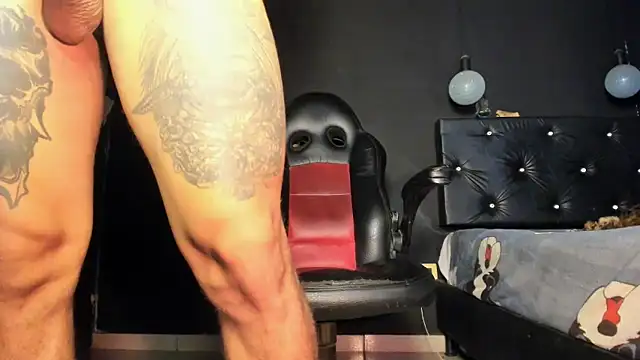 FuckHardlove online show from May 31, 2:20 am