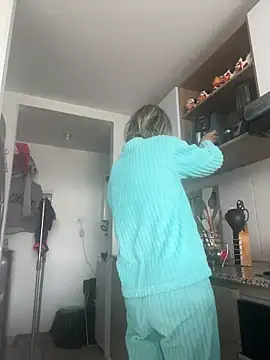 Ameellie online show from November 28, 2:09 pm