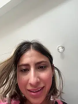 Ameellie online show from December 4, 2:59 pm