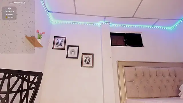 Letizia West  online show from September 9, 5:51 am