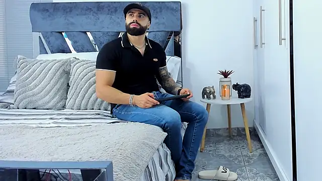 Zack Froone online show from November 26, 12:50 pm