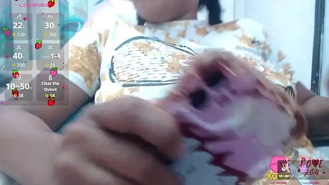 Snapshot of alegriamartinez chatting on October 8, 7:22 pm alegriamartinez online show from October 8, 7:22 pm