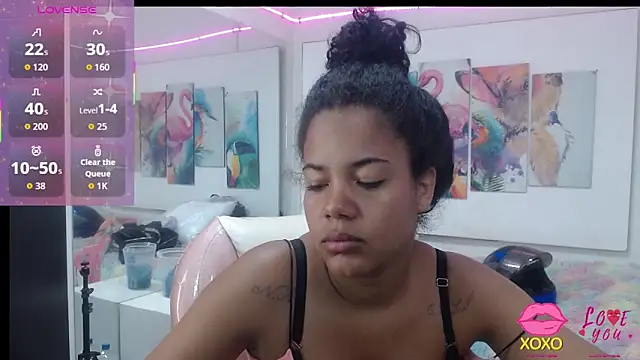 Snapshot of alegriamartinez chatting on October 27, 6:56 pm alegriamartinez online show from October 27, 6:56 pm