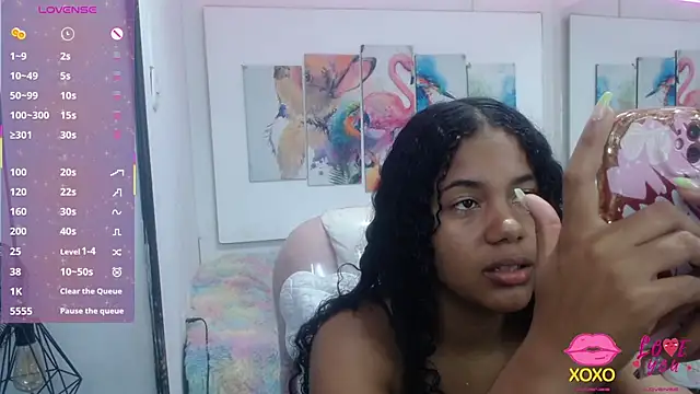 Snapshot of alegriamartinez chatting on November 28, 7:27 pm alegriamartinez online show from November 28, 7:27 pm