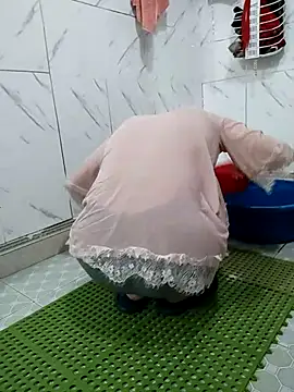 I AM NOT A SLUT online show from February 22, 5:12 am