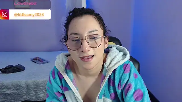 Snapshot of little__amy_ chatting on January 31, 3:00 pm little amy online show from January 31, 3:00 pm