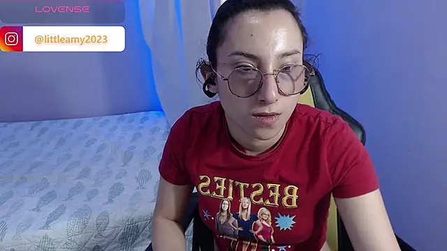 Snapshot of little__amy_ chatting on February 6, 4:14 pm little amy online show from February 6, 4:14 pm