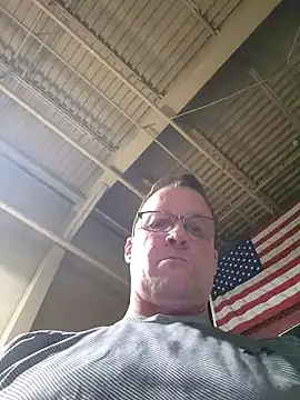 Snapshot of Cockrub1 chatting on December 20, 10:11 pm Cockrub1 online show from December 20, 10:11 pm