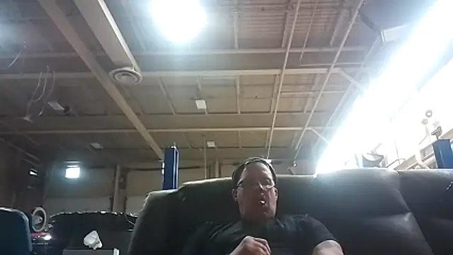 Snapshot of Cockrub1 chatting on January 29, 9:39 pm Cockrub1 online show from January 29, 9:39 pm