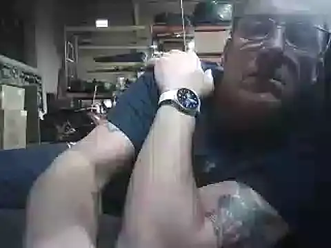 Snapshot of Cockrub1 chatting on March 5, 10:32 pm Cockrub1 online show from March 5, 10:32 pm