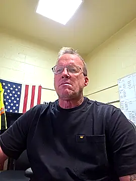 Snapshot of Cockrub1 chatting on October 27, 4:00 pm Cockrub1 online show from October 27, 4:00 pm