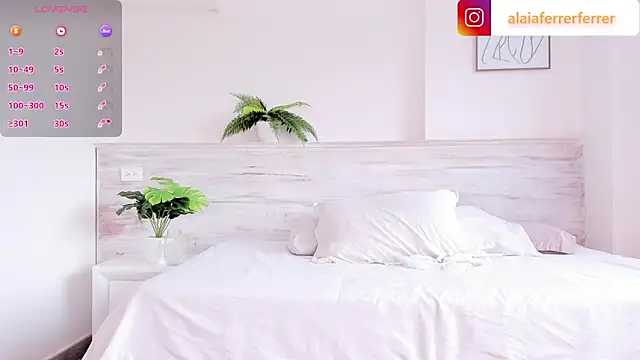 Alaia Ferrer  online show from February 12, 8:29 pm