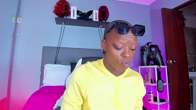 Coco Kiss online show from January 9, 7:15 pm