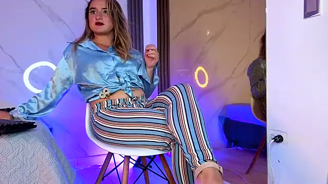 CandyQueenGold online show from June 1, 7:04 pm