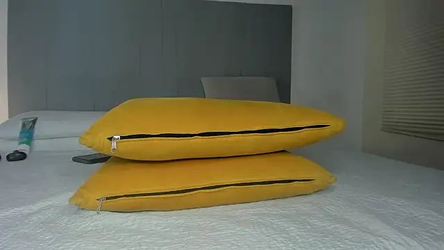  Molly rosse  online show from January 17, 1:05 pm