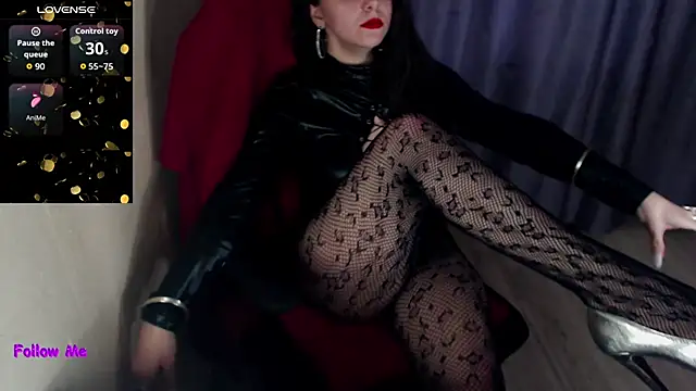 mia-joy online show from April 18, 11:25 am