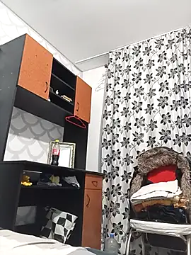 florin421 online show from February 21, 10:27 am