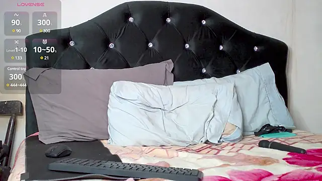 nonawhitemm online show from February 17, 8:19 am