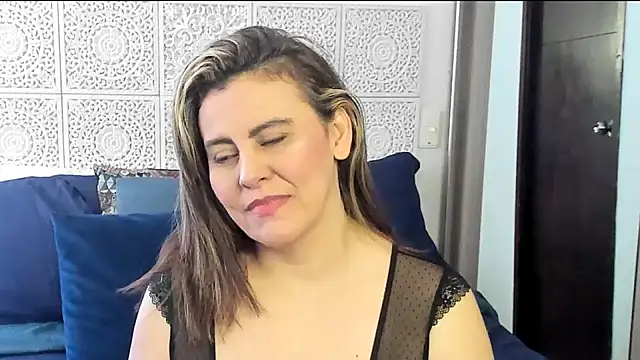 V monse online show from February 1, 4:44 pm