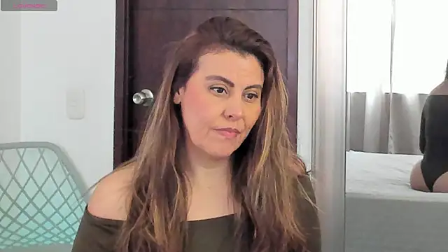 Snapshot of V_monse chatting on June 3, 1:25 pm V monse online show from June 3, 1:25 pm