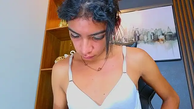 Alahia Rodriguez online show from May 24, 12:21 pm