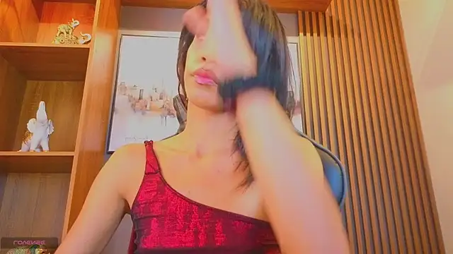 Snapshot of Alahia_Rodriguez chatting on July 11, 9:05 pm Alahia Rodriguez online show from July 11, 9:05 pm