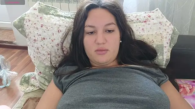 Nelly Fischer online show from February 9, 8:33 am