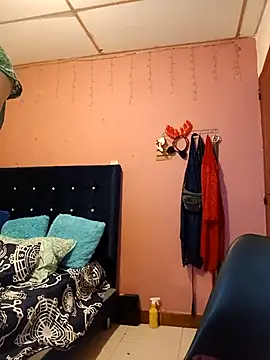 EllisW8 online show from March 10, 10:48 am